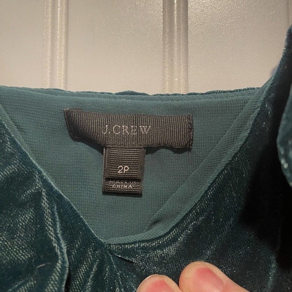 J Crew Emerald Green Velvet Ruffled Tank Size 2 Petite - Picture 3 of 7